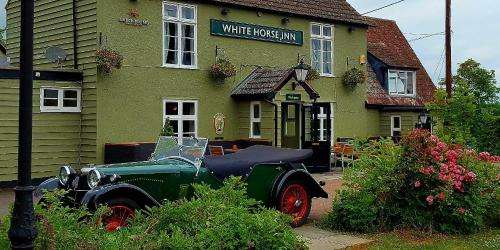 www.thewhitehorseinnbarton.co.uk