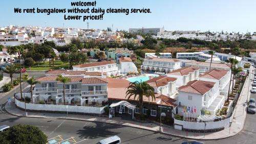 www.bungalowsparquenogal.com