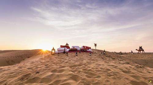 www.dhoraresort.com