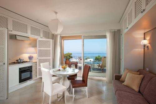 www.villaoasistaormina.com
