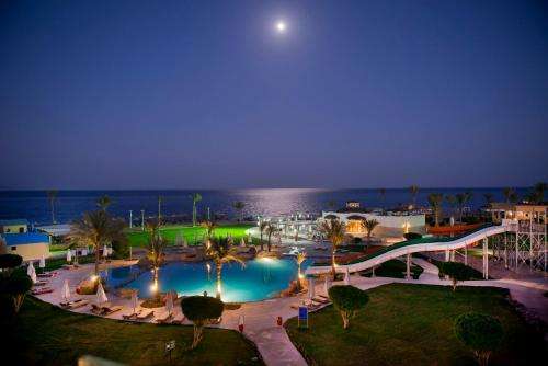 www.amphorashotels.com