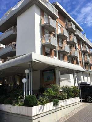 www.residencemoresco.it