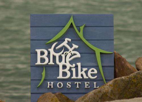 www.bluebikehostel.com