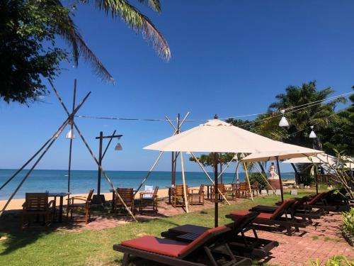 www.khaolakpalmbeach.com