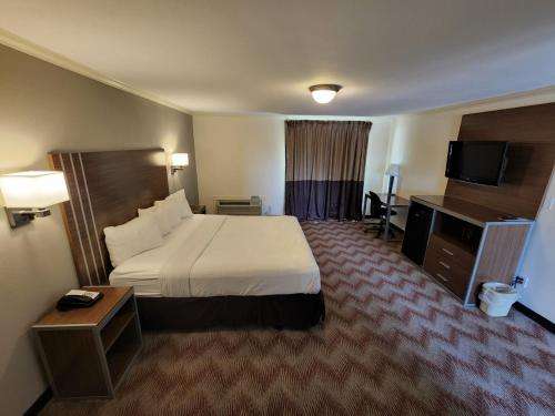 www.heritagehotelroseville.com