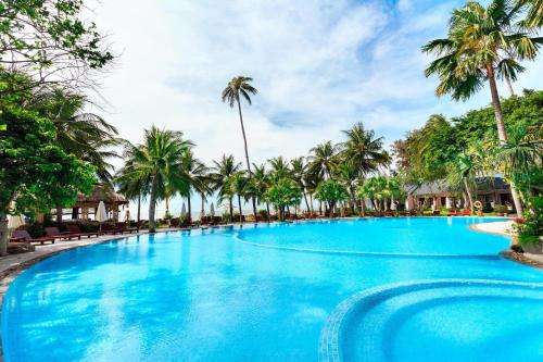 www.hoangngoc-resort.com