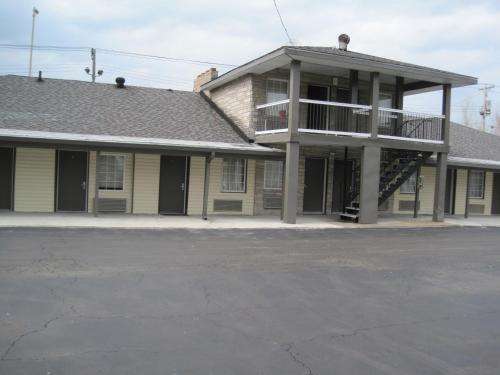 www.royalrelaxinnfairmontcity.com