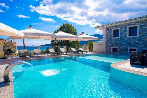 www.semiramis-suites.com