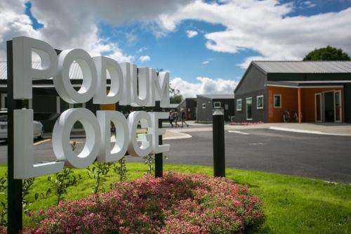 www.podiumlodge.co.nz