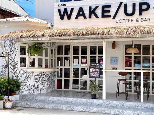 www.sleepeasyhostelhuahin.com