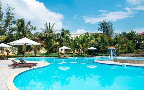 www.lazibeachresort.com