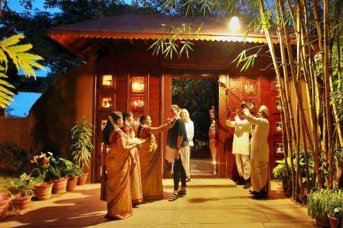 www.hoysalavillageresorts.com