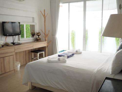 www.costavillagepattaya.com