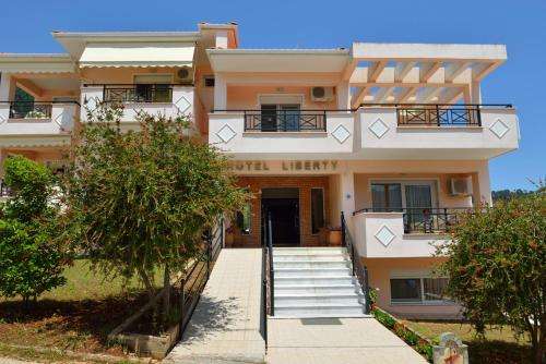 www.libertyhotel.gr