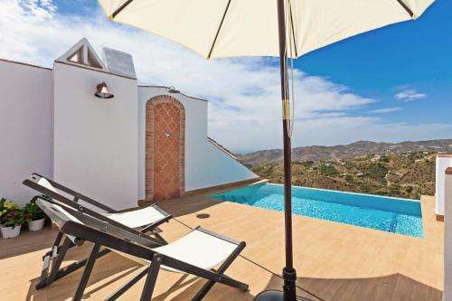 www.hotelcasatorreon109.com