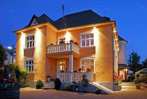 www.apel-weingut.de