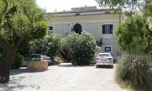 www.agriturismolanora.com