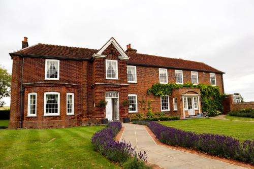 www.downhamhall.com