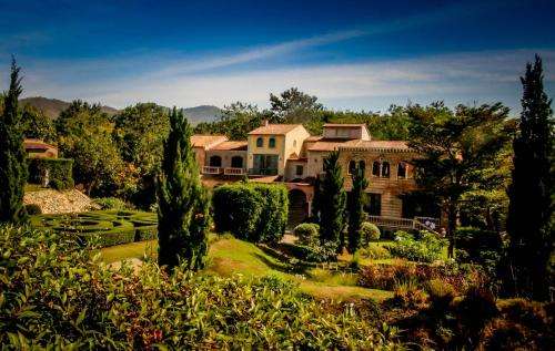 www.latoscana-resort.com