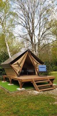 www.camping-oasisduberry.fr