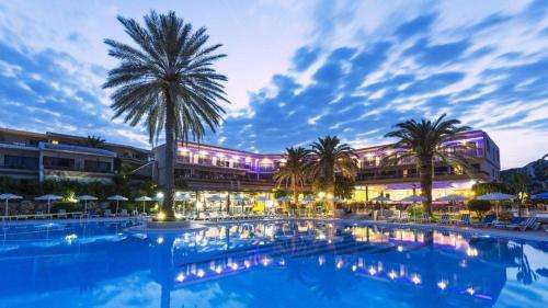 www.cathrinhotelrhodes.com