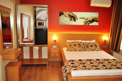 www.antiquehostel.com