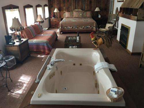 www.riverhousenc.com