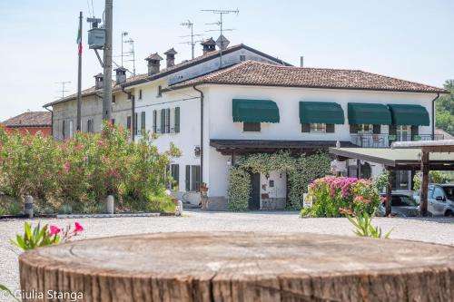 www.cascinagraziosa.com