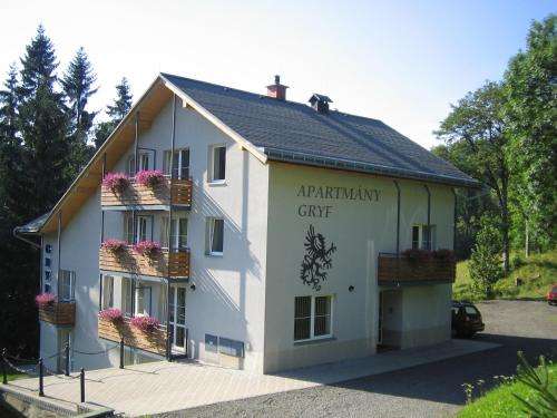 www.gryf-apartments.cz