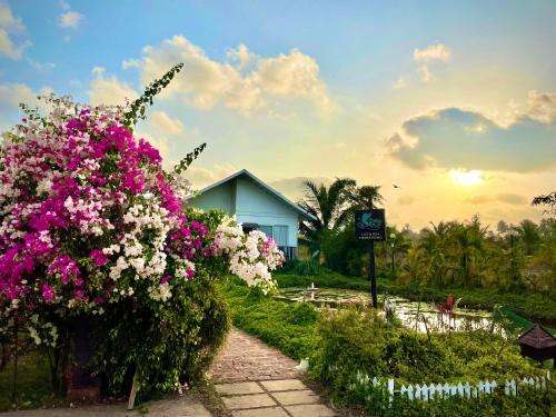 www.parnakutiresorts.com