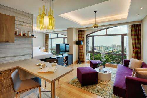 www.sherwoodsuites.vn