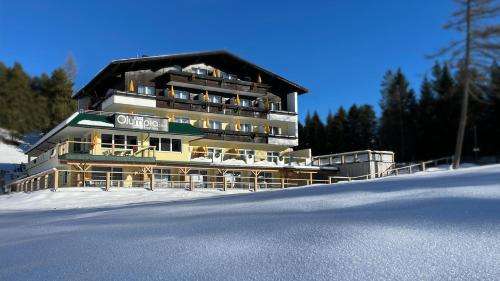 www.olympia.tirol