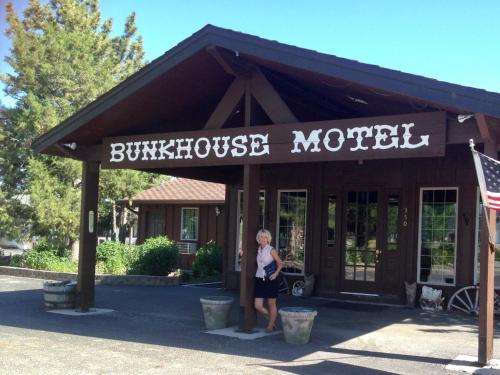 www.bunkhousemotelwyoming.com