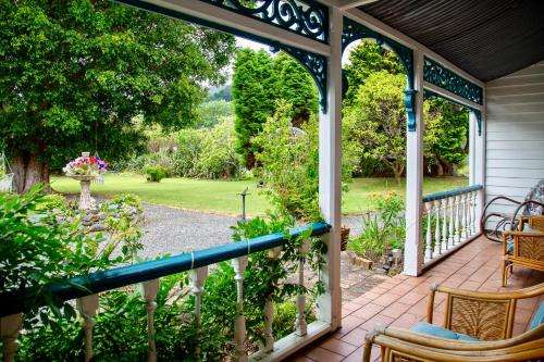 www.karamanahomestead.com