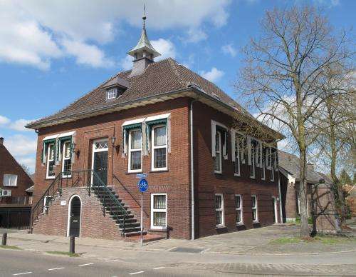 www.raadhuisdinther.nl