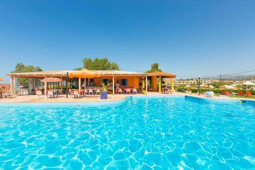 www.trefon-apartments.com