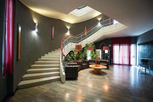 www.residenzacenisio.com