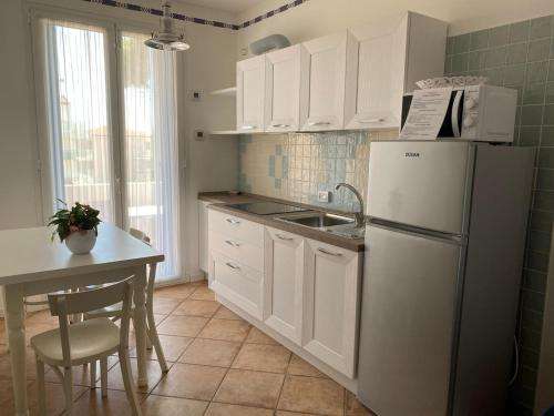 www.residenceambra.com