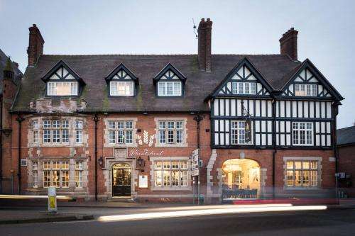 www.wheatsheafsandbach.co.uk
