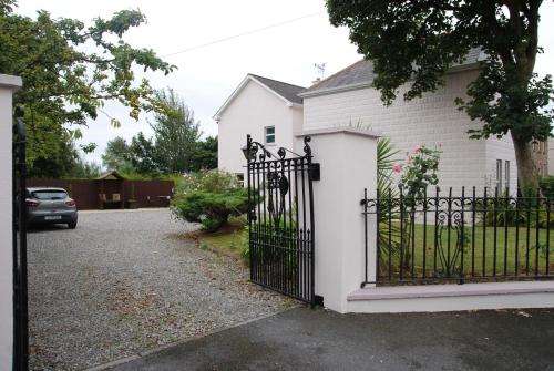 www.glenarttramore.com