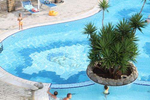 www.hotelresidencerosy.com