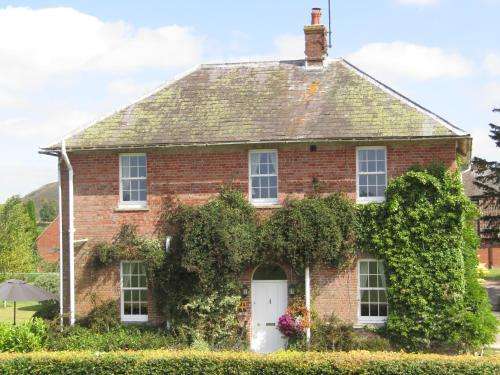www.homefarmboreham.com
