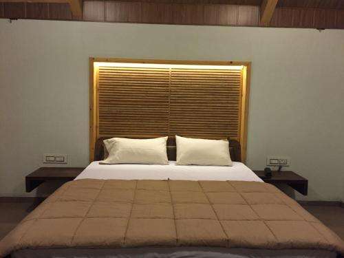 www.kamdhenuresort.com