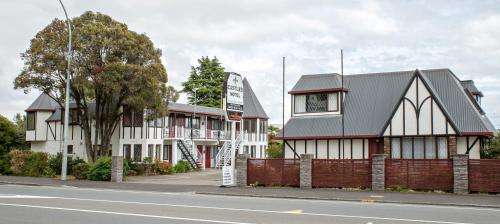 www.castlesmotel.kiwi.nz
