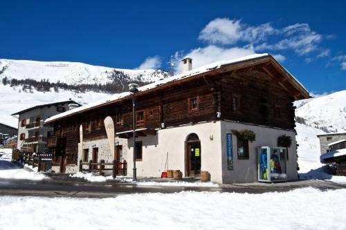 www.casagallolivigno.com