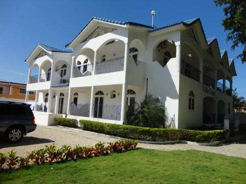 www.hotelvillacapri.net
