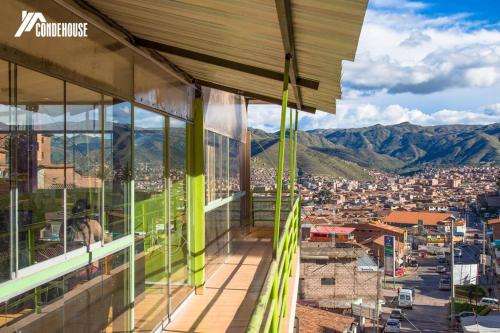 www.condehousecusco.com