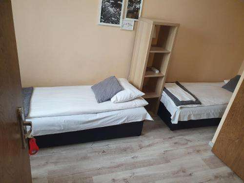www.hotel-piaseczno.pl