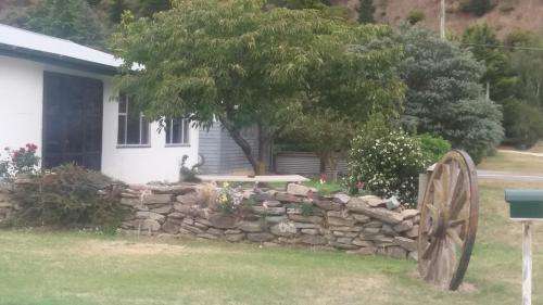 www.kurowmotels.co.nz