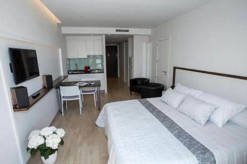 www.hotelplayaoliva.com